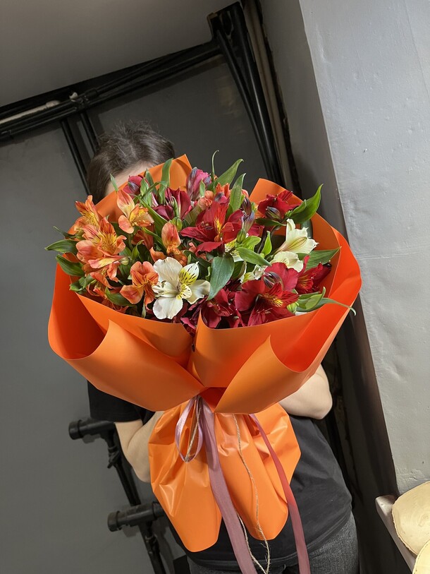 Апельсин, артикул F1270053 - 2000 рублей, доставка по городу. Flawery - доставка цветов