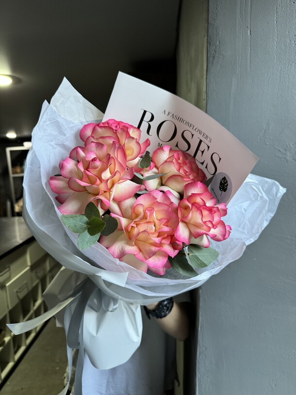 Роза вип, артикул F1344299 - 2600 рублей, доставка по городу. Flawery - доставка цветов