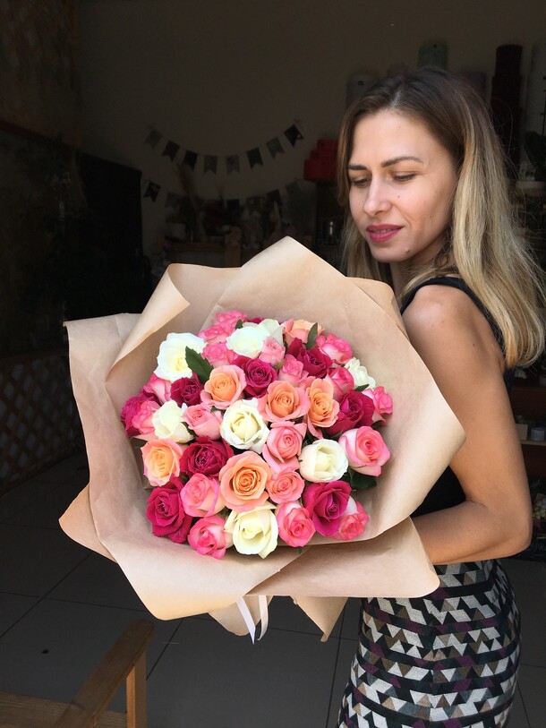 Розочки микс ml, артикул F48800 - 5500 рублей, доставка по городу. Flawery - доставка цветов