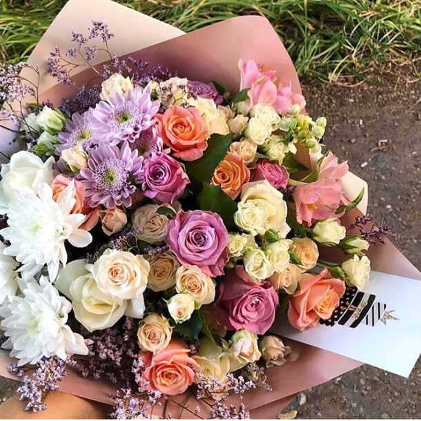 Сборный, артикул F69138 - 7500 рублей, доставка по городу. Flawery - доставка цветов