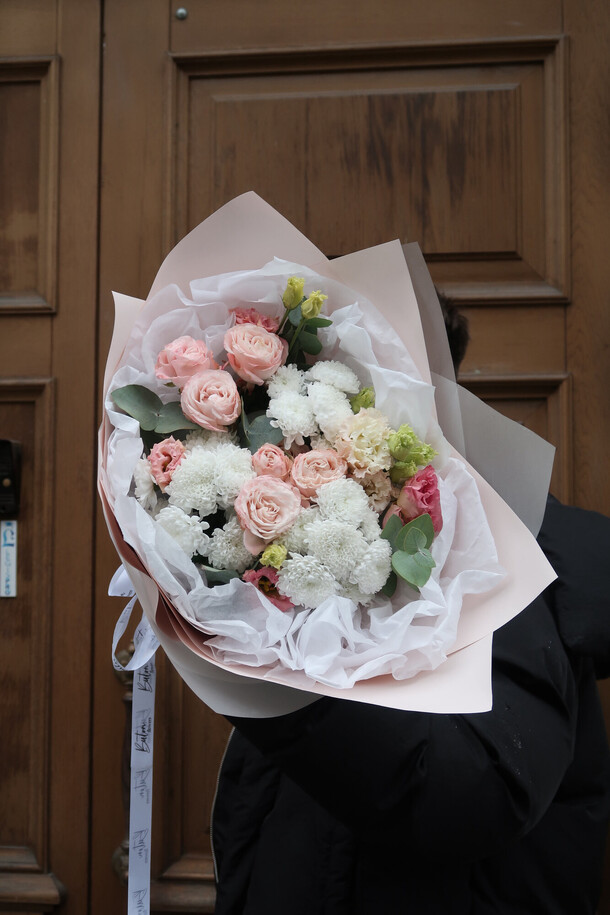 Букет "ласковый миг", артикул F1342518 - 5990 рублей, доставка по городу. Flawery - доставка цветов