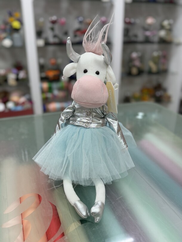 Коровка алиса, артикул F1424015 - 2850 рублей, доставка по городу. Flawery - доставка цветов