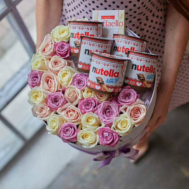 Нежный "инь-янь" с nutella, артикул F1131989 - 12090 рублей, доставка по городу. Flawery - доставка цветов