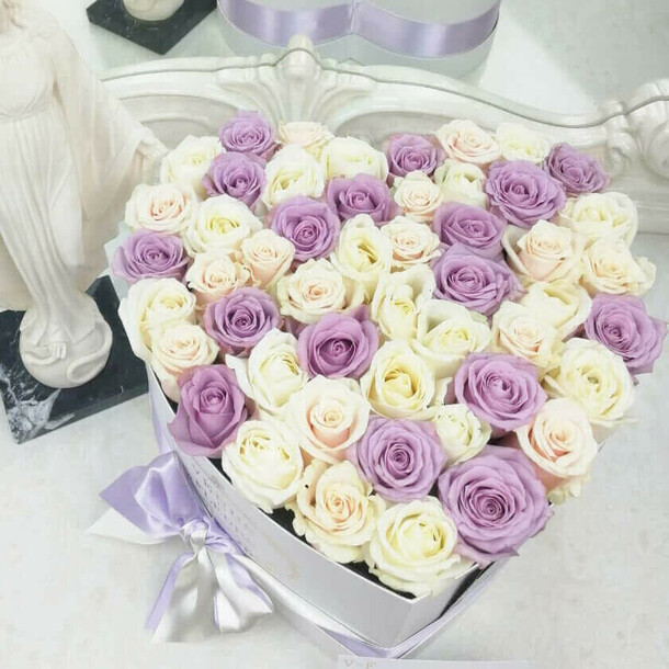 51 нежная роза - сердце, артикул F1133032 - 12590 рублей, доставка по городу. Flawery - доставка цветов