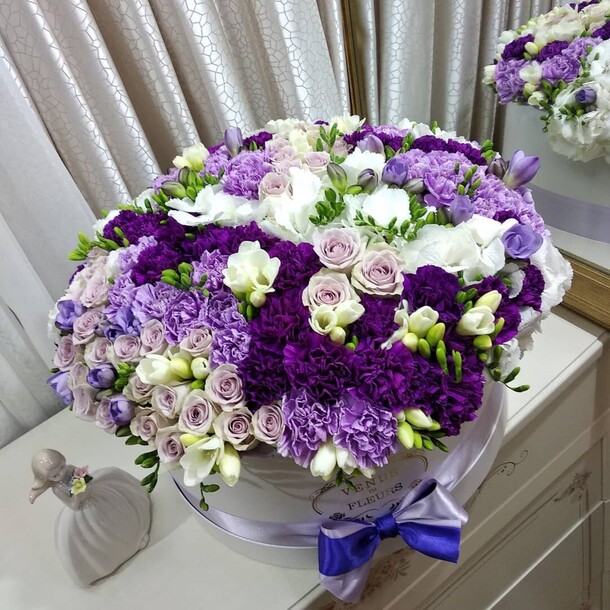 Изысканный букет, артикул F1133063 - 34990 рублей, доставка по городу. Flawery - доставка цветов