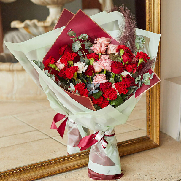 Авторский букет № 7, артикул F1156983 - 11390 рублей, доставка по городу. Flawery - доставка цветов