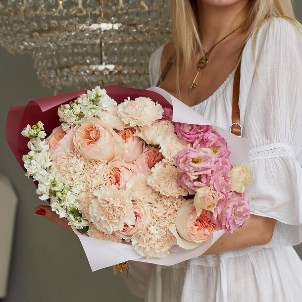 Авторский букет № 9, артикул F1156988 - 19890 рублей, доставка по городу. Flawery - доставка цветов