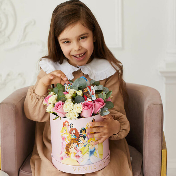 Детский букет № 10, артикул F1318784 - 10990 рублей, доставка по городу. Flawery - доставка цветов