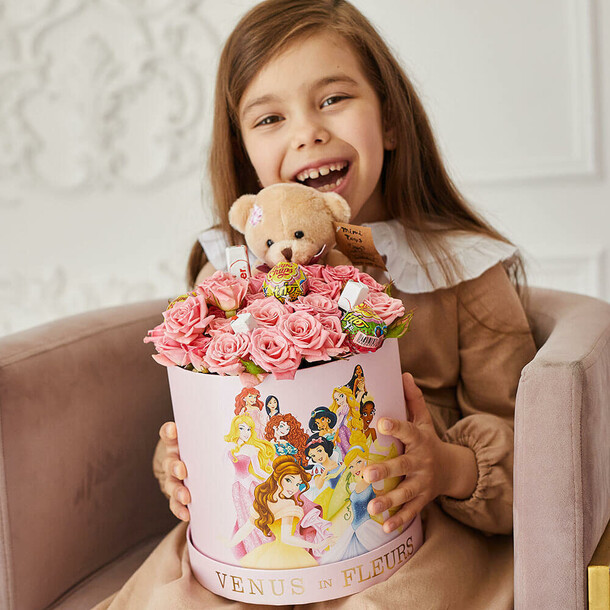 Детский букет № 26, артикул F1322694 - 9590 рублей, доставка по городу. Flawery - доставка цветов