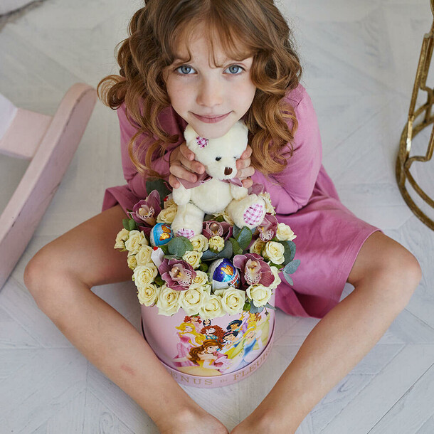 Детский букет № 56, артикул F1322739 - 13790 рублей, доставка по городу. Flawery - доставка цветов