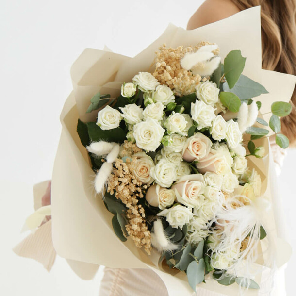 Авторский букет №11 - 19 шт., артикул F1325344 - 10490 рублей, доставка по городу. Flawery - доставка цветов