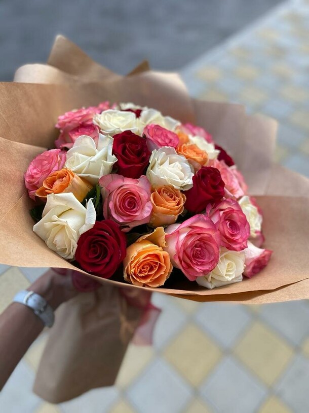 35 роз, артикул F1164058 - 4500 рублей, доставка по городу. Flawery - доставка цветов