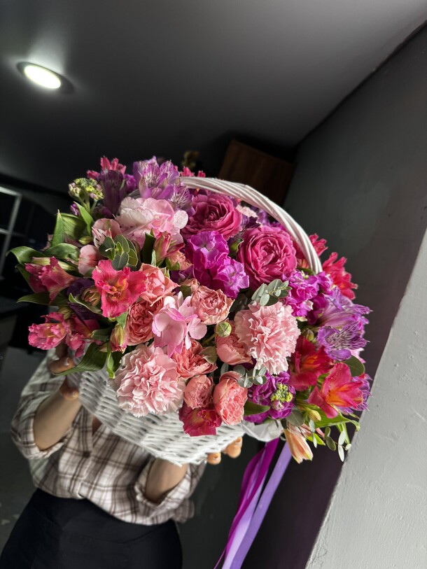 Эсмеральда, артикул F1406270 - 9990 рублей, доставка по городу. Flawery - доставка цветов