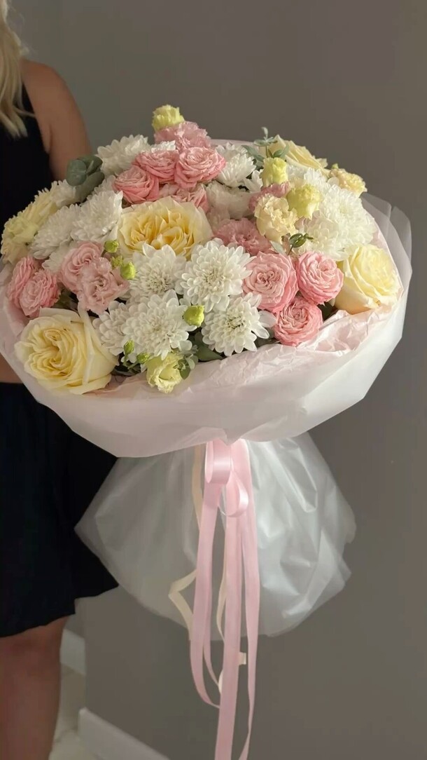 Авторский букет, артикул F1521539 - 10990 рублей, доставка по городу. Flawery - доставка цветов