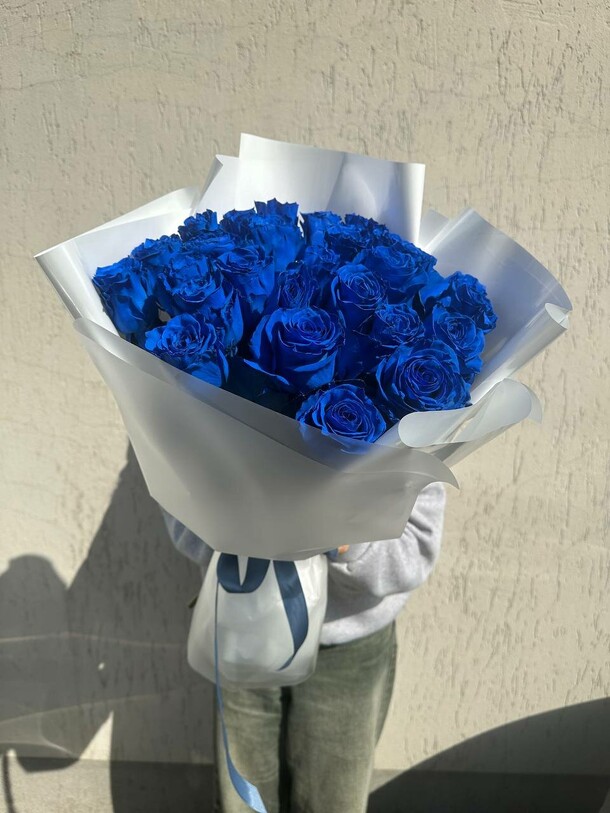 25 синих роз эквадор, артикул F1509231 - 12100 рублей, доставка по городу. Flawery - доставка цветов