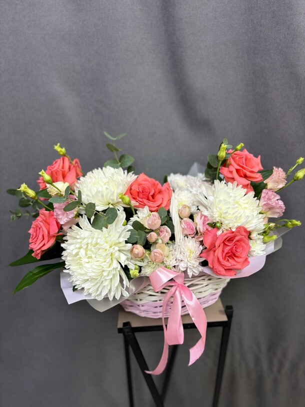 Композиция "дивный сад", артикул F1363196 - 12050 рублей, доставка по городу. Flawery - доставка цветов