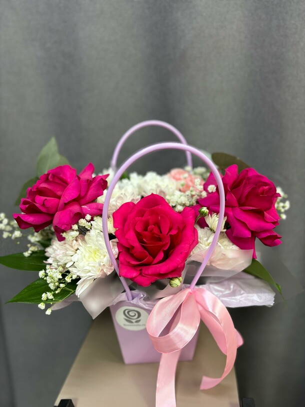 Композиция "волшебство", артикул F1363201 - 3060 рублей, доставка по городу. Flawery - доставка цветов