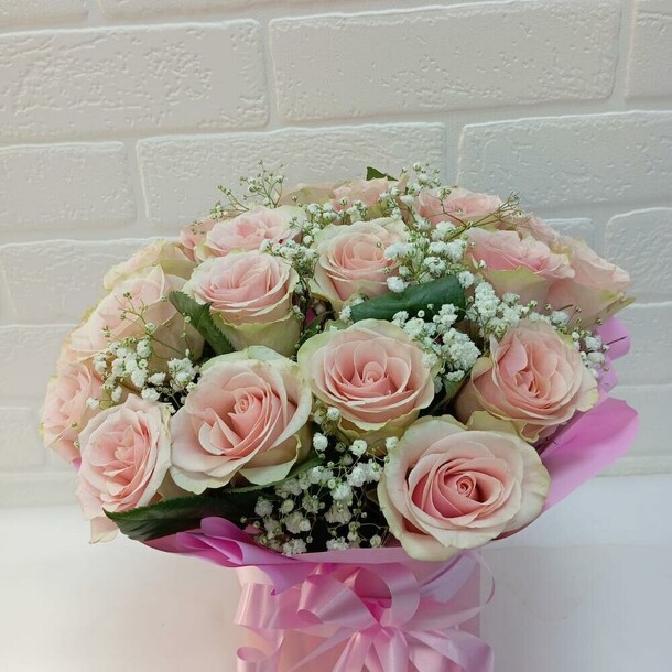 Композиция "поцелуй ангела", артикул F1363423 - 7640 рублей, доставка по городу. Flawery - доставка цветов