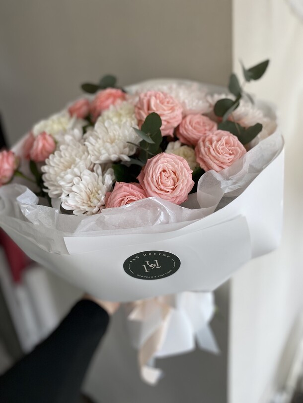 Дуэт мадам, артикул F1396977 - 4500 рублей, доставка по городу. Flawery - доставка цветов