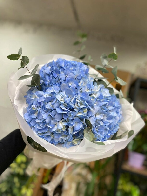 Букет трио, артикул F1433269 - 4700 рублей, доставка по городу. Flawery - доставка цветов