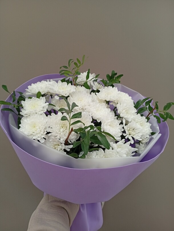 Букет из хризантемы, артикул F1388393 - 6692 рублей, доставка по городу. Flawery - доставка цветов