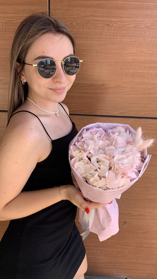 Моно гортензия, артикул F1206484 - 1090 рублей, доставка по городу. Flawery - доставка цветов