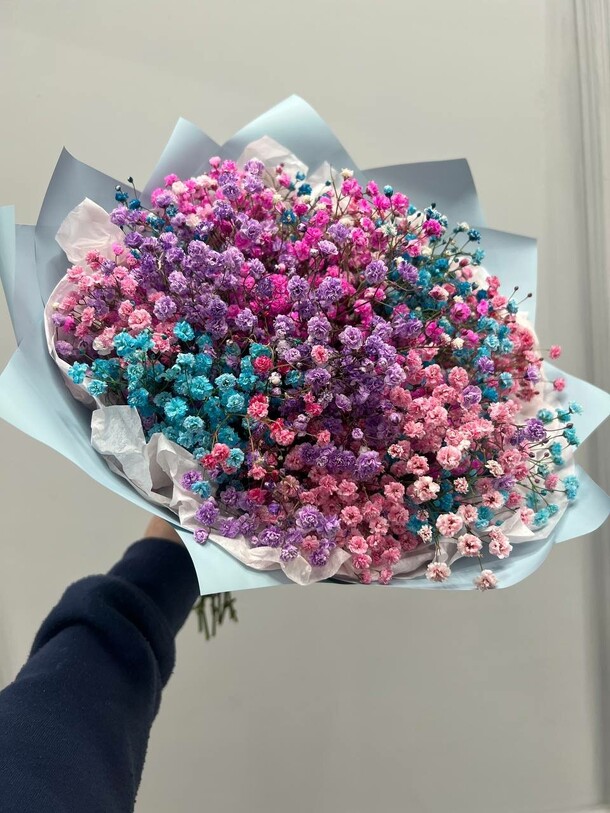 Букет из радужной гипсафилы🫶, артикул F1516088 - 7986 рублей, доставка по городу. Flawery - доставка цветов