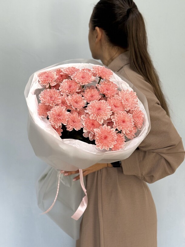 Букет из персиковых хризантем 059, артикул F1446473 - 3950 рублей, доставка по городу. Flawery - доставка цветов