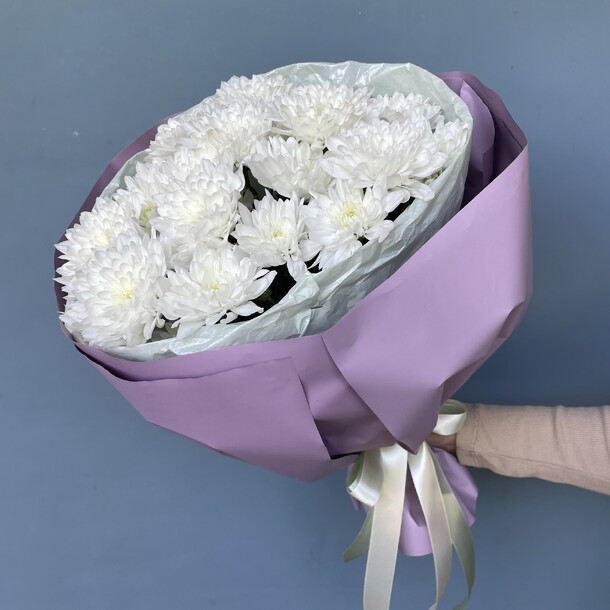 Белые хризантемы, артикул F1420331 - 1490 рублей, доставка по городу. Flawery - доставка цветов