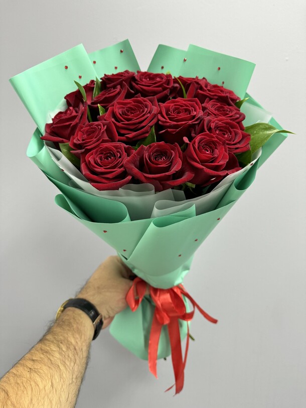 ✅букет из 15 алых роз, артикул F1243322 - 7380 рублей, доставка по городу. Flawery - доставка цветов