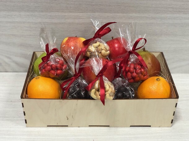 Новый год, артикул F46252 - 5750 рублей, доставка по городу. Flawery - доставка цветов