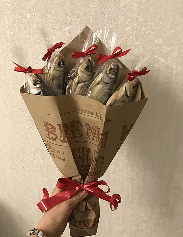 Букет из сушеной рыбы, артикул F71051 - 1535 рублей, доставка по городу. Flawery - доставка цветов