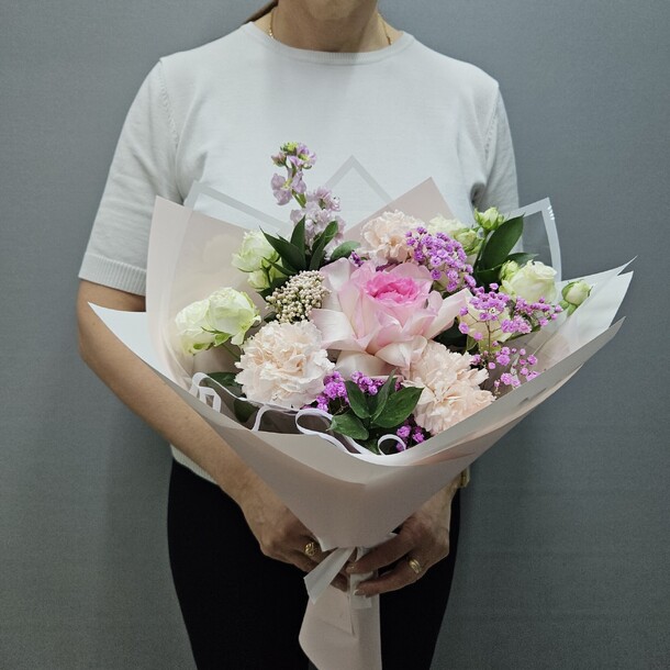 Букет "воздушное облако", артикул F1523049 - 3200 рублей, доставка по городу. Flawery - доставка цветов