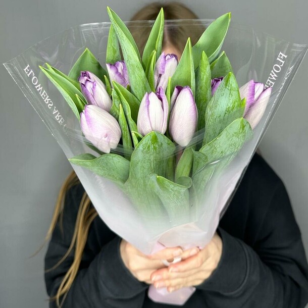 Букет из 9 тюльпанов, артикул F1261950 - 2614 рублей, доставка по городу. Flawery - доставка цветов