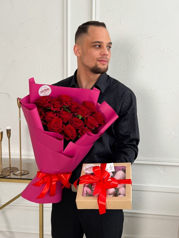 Комбо love 16 клубник, артикул F1377772 - 9672 рублей, доставка по городу. Flawery - доставка цветов