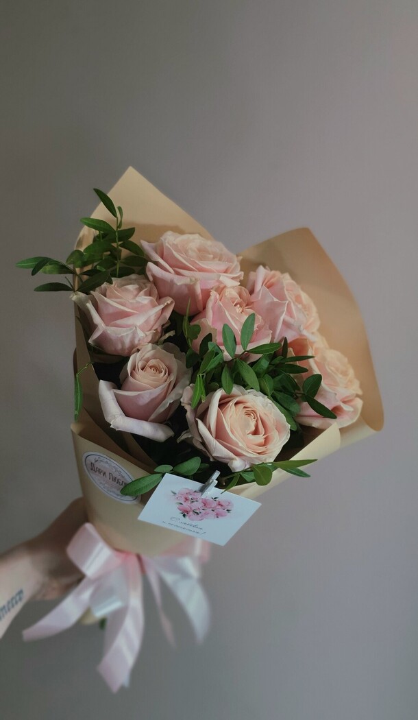 Роза розовая 7 шт. Букет, артикул F1377791 - 2500 рублей, доставка по городу. Flawery - доставка цветов