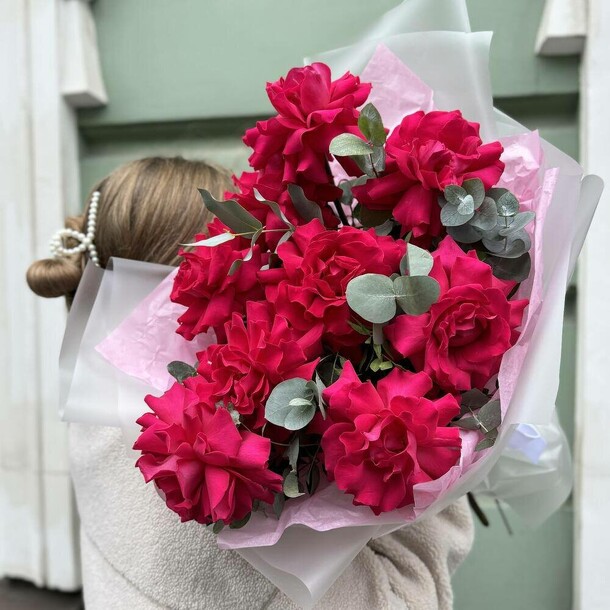 "малиновый шик" букет из 9 французских малиновых роз эквадор, артикул F1520752 - 5550 рублей, доставка по городу. Flawery - доставка цветов