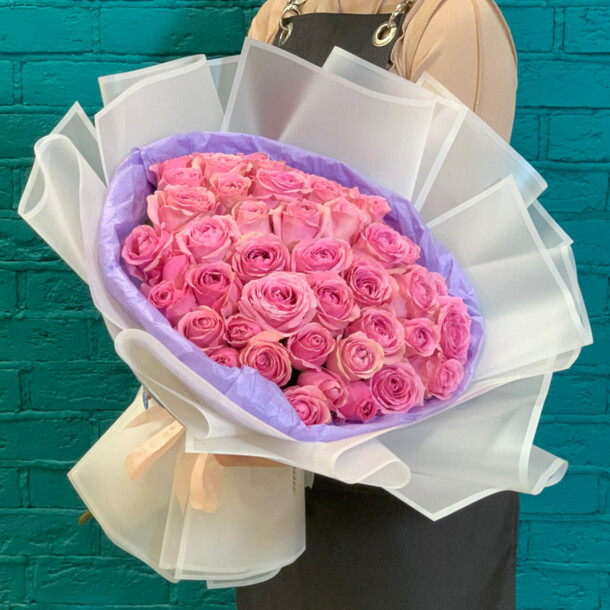 Букет из 45 розовых роз, артикул F1409758 - 11830 рублей, доставка по городу. Flawery - доставка цветов