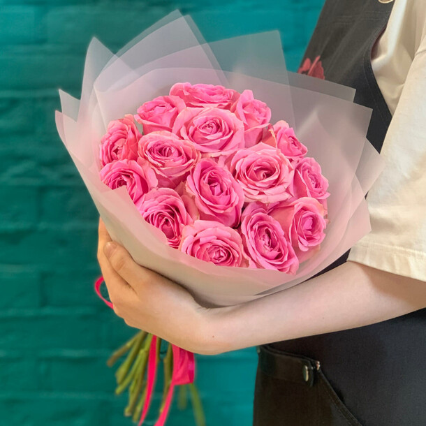 Букет из 15 роз, артикул F1412448 - 3650 рублей, доставка по городу. Flawery - доставка цветов