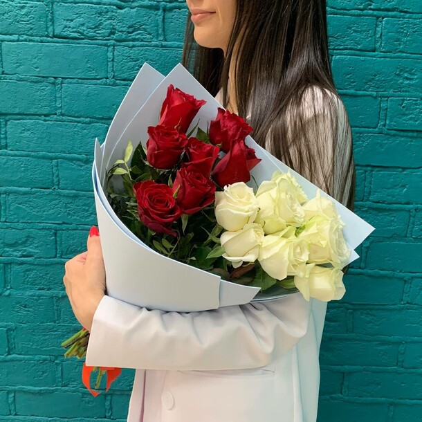 15 роз "круэлла", артикул F1457454 - 3059 рублей, доставка по городу. Flawery - доставка цветов