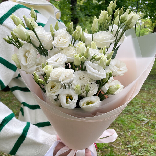 Нежная эустома, артикул F1455240 - 3000 рублей, доставка по городу. Flawery - доставка цветов