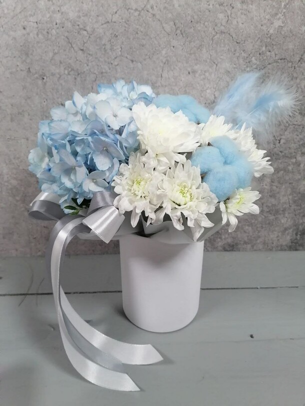 Воздушная коробочка, артикул F1384718 - 2290 рублей, доставка по городу. Flawery - доставка цветов