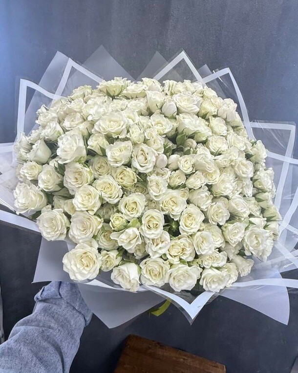 Нежность кустовых роз, артикул F1427770 - 6290 рублей, доставка по городу. Flawery - доставка цветов