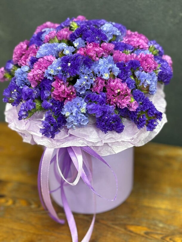 Яркий бокс статицы, артикул F1429186 - 2383 рублей, доставка по городу. Flawery - доставка цветов