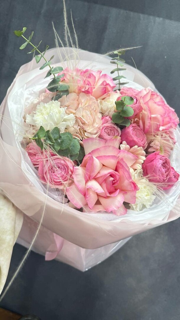 Роматичный авторский, артикул F1467128 - 4340 рублей, доставка по городу. Flawery - доставка цветов