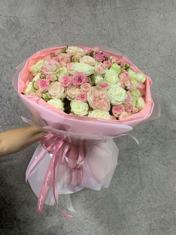 Авторский микс, артикул F1467485 - 3680 рублей, доставка по городу. Flawery - доставка цветов