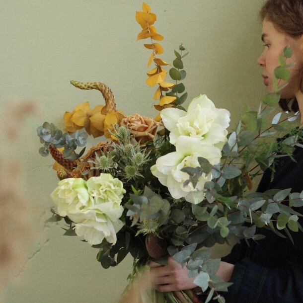 Амариллисы и алое, артикул F1132374 - 18887 рублей, доставка по городу. Flawery - доставка цветов