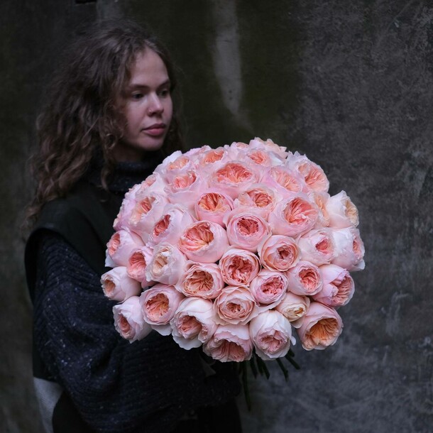 Пионовидные розы juliet, артикул F1329350 - 79050 рублей, доставка по городу. Flawery - доставка цветов