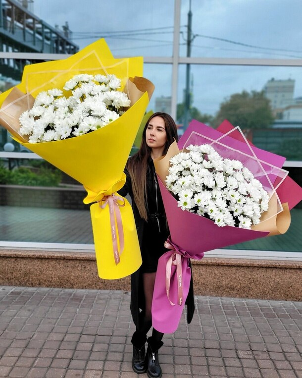 Букет-гигант из хризантем, артикул F1225391 - 8990 рублей, доставка по городу. Flawery - доставка цветов