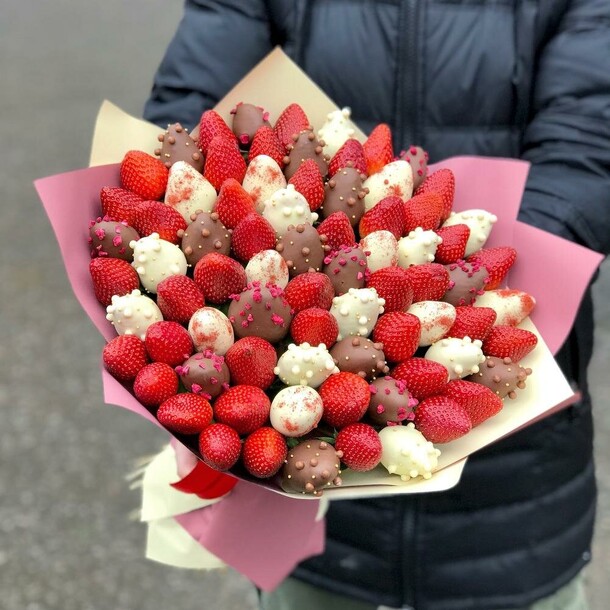 Марсель l, артикул F1190184 - 10340 рублей, доставка по городу. Flawery - доставка цветов